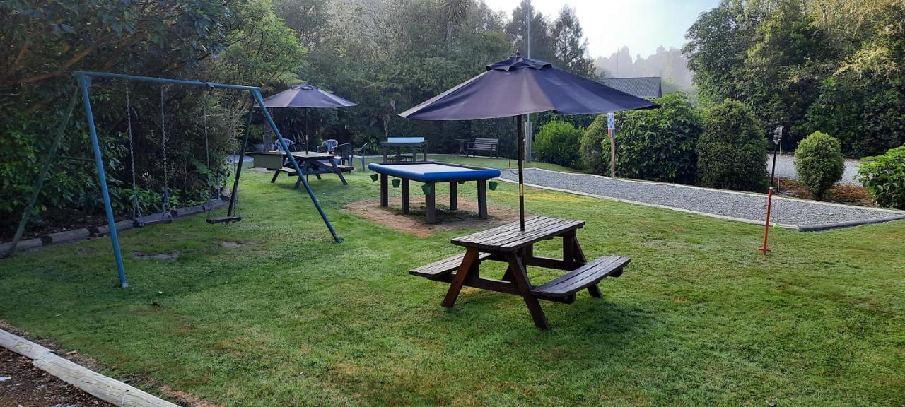 Lake Brunner Country Motel & Holiday Park Moana Экстерьер фото