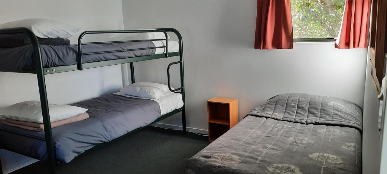 Lake Brunner Country Motel & Holiday Park Moana Экстерьер фото