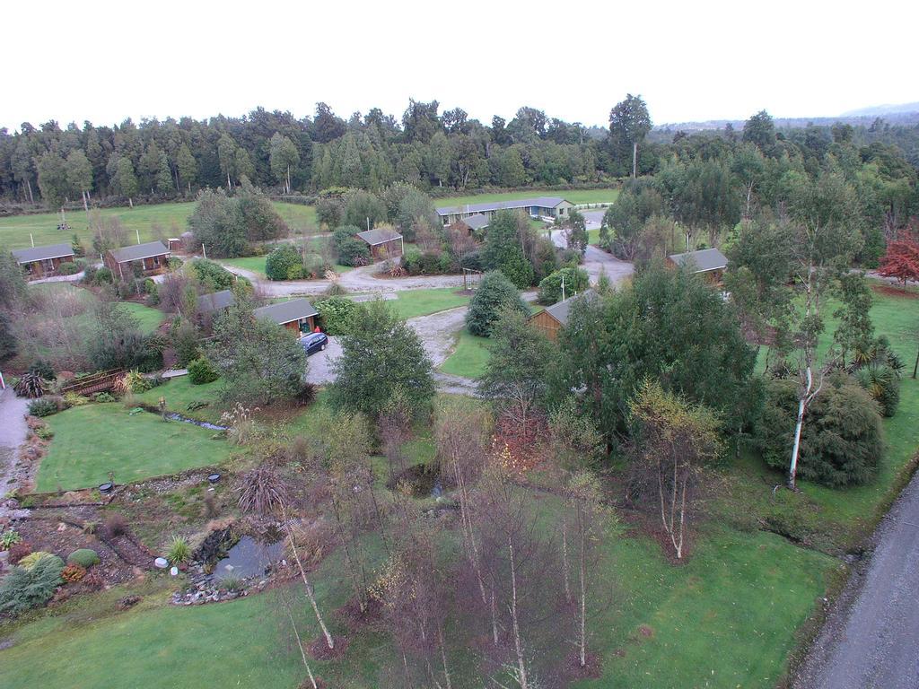 Lake Brunner Country Motel & Holiday Park Moana Экстерьер фото