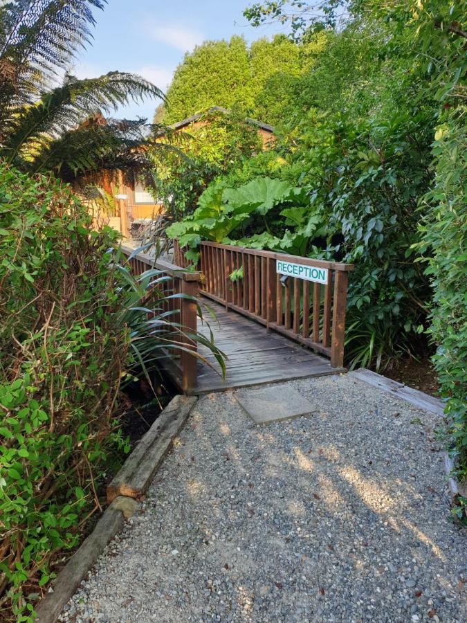 Lake Brunner Country Motel & Holiday Park Moana Экстерьер фото