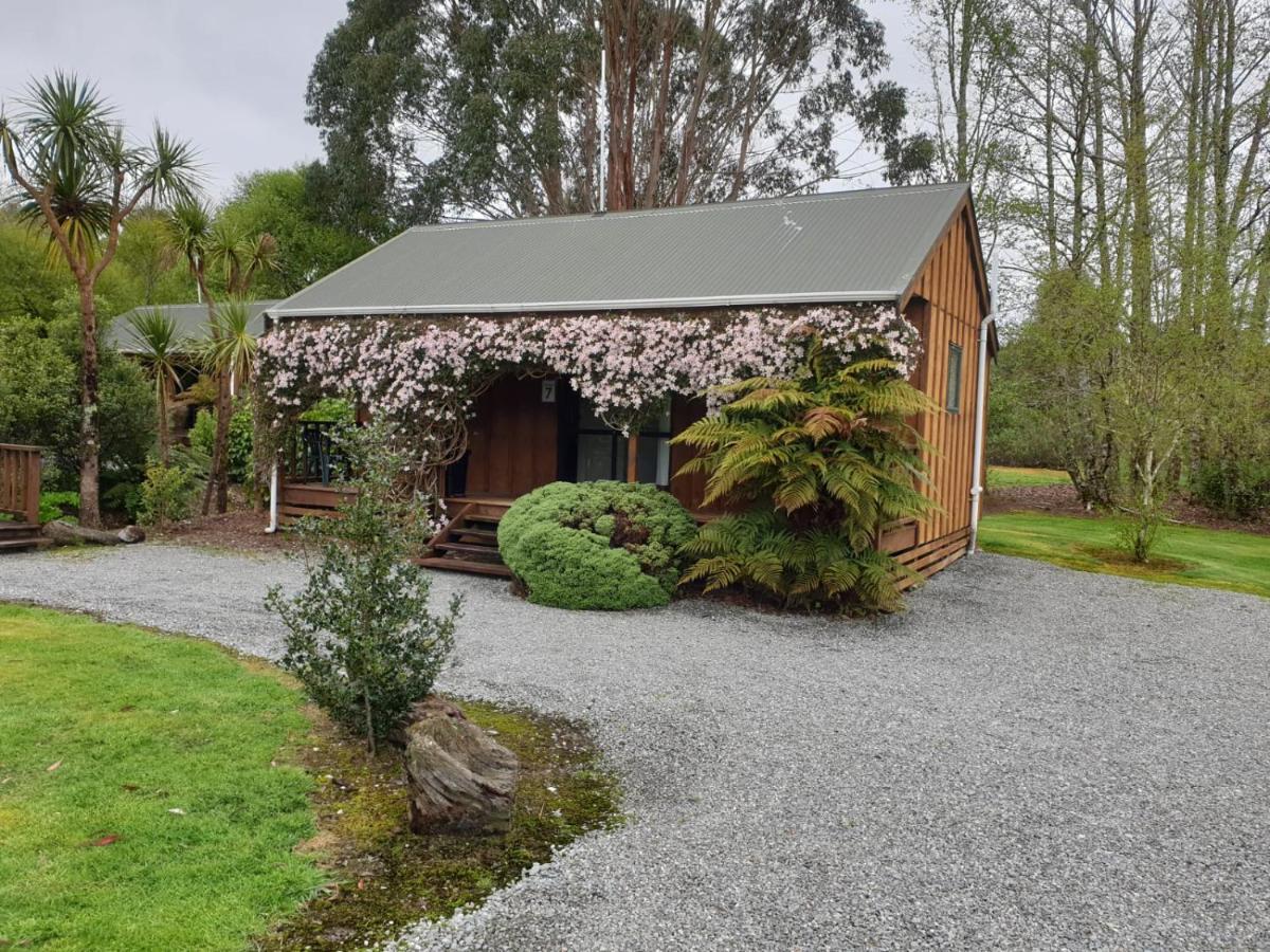 Lake Brunner Country Motel & Holiday Park Moana Экстерьер фото